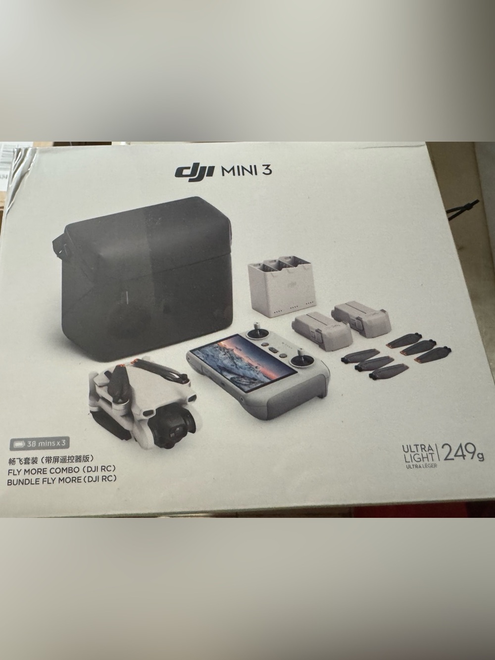 DJI Mini 3 Fly More Combo (DJI RC), Drones with Camera for Adults 4K - Picture 2 of 9